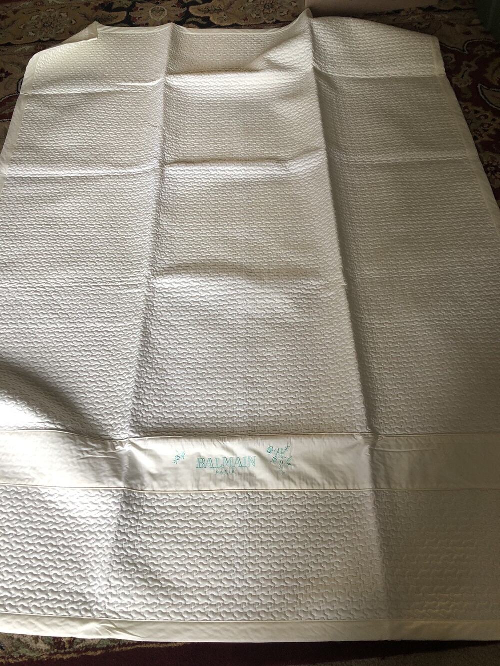 Vintage Balmain Paris Quilted Throw end of bed Blankets 58 x 80"